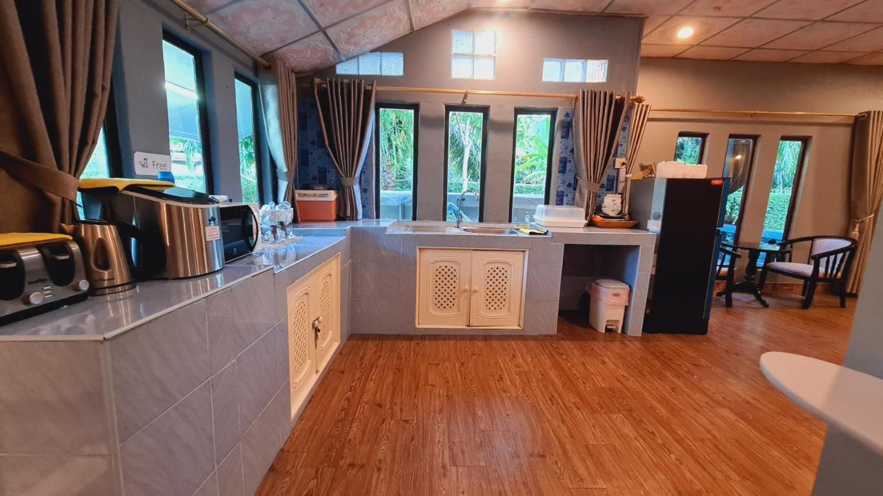 阿曼特拉民宿度假村 素叻他尼 外观 照片